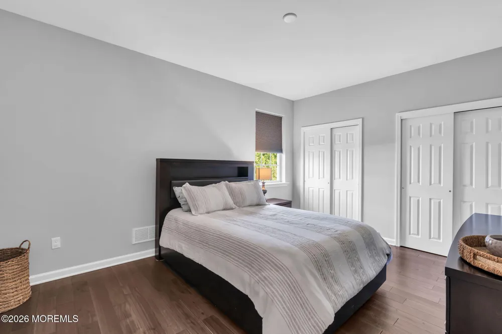 23 Parkside Drive Jackson, NJ 08527