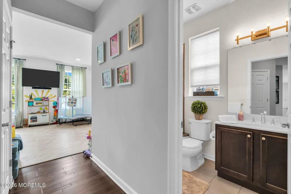 23 Parkside Drive Jackson, NJ 08527