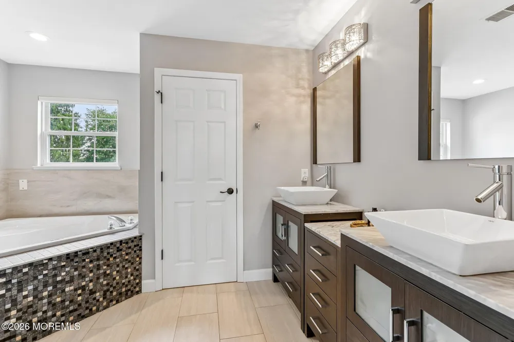 13 Baltusrol Drive Manalapan, NJ 07726