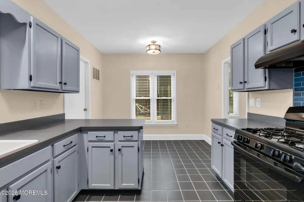 19 Mill Road Matawan, NJ 07747