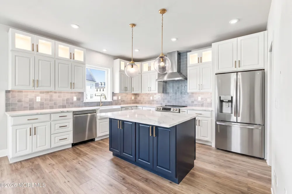 61 Mitchell Court Manalapan, NJ 07726