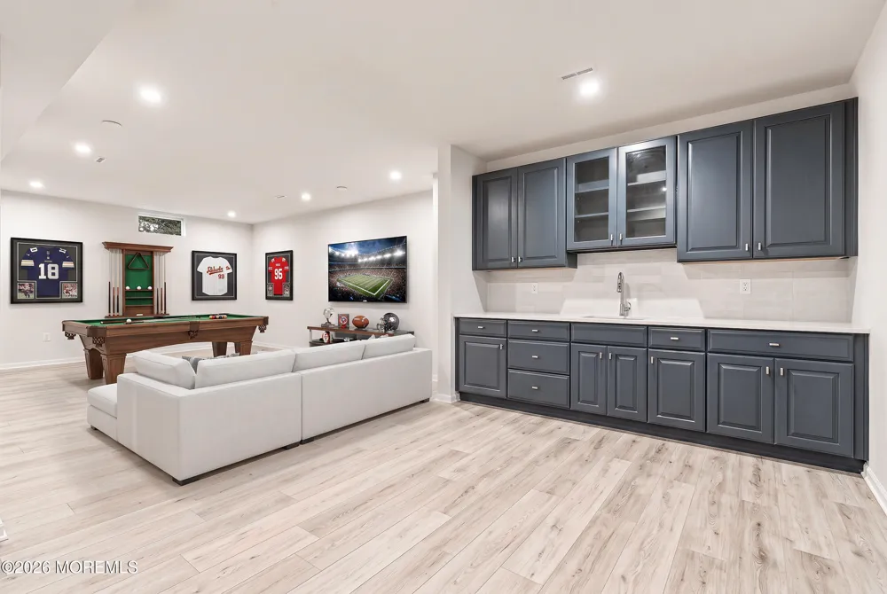 61 Mitchell Court Manalapan, NJ 07726