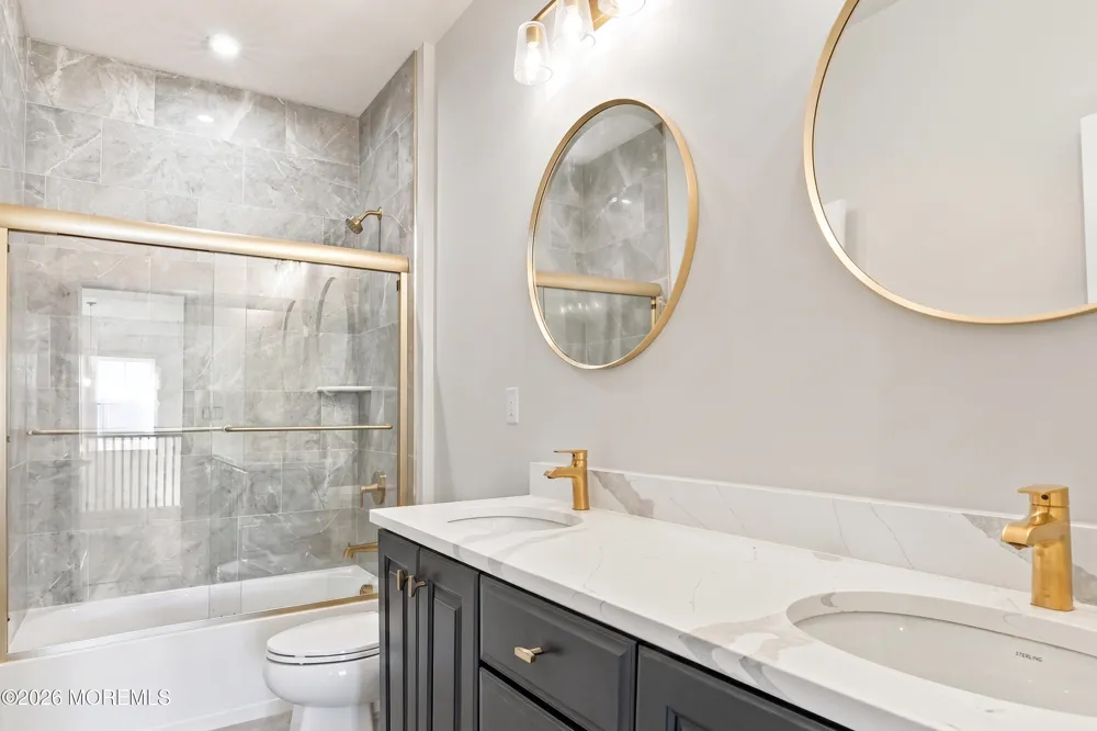 61 Mitchell Court Manalapan, NJ 07726