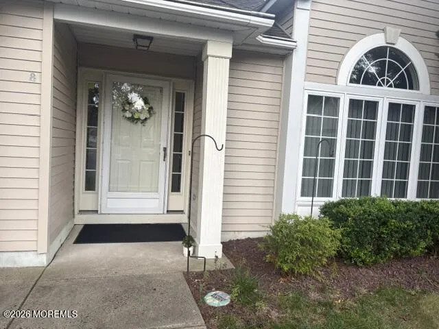 8 Llewellyn Court Jackson, NJ 08527