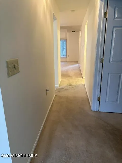 8 Llewellyn Court Jackson, NJ 08527