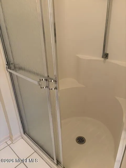 8 Llewellyn Court Jackson, NJ 08527