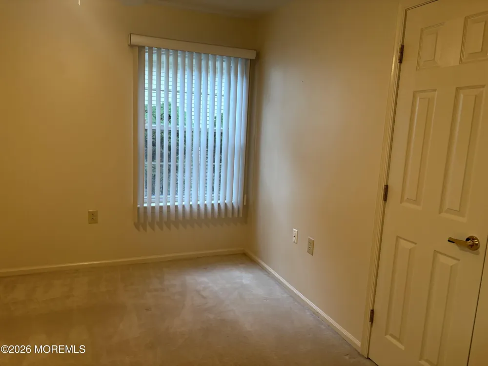 8 Llewellyn Court Jackson, NJ 08527