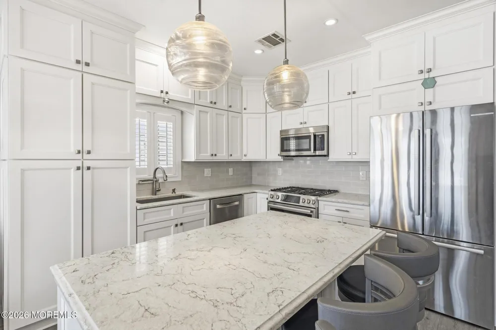 32 Kearney Avenue Seaside Heights, NJ 08751