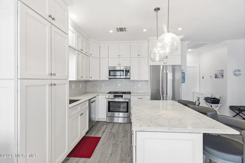 32 Kearney Avenue Seaside Heights, NJ 08751