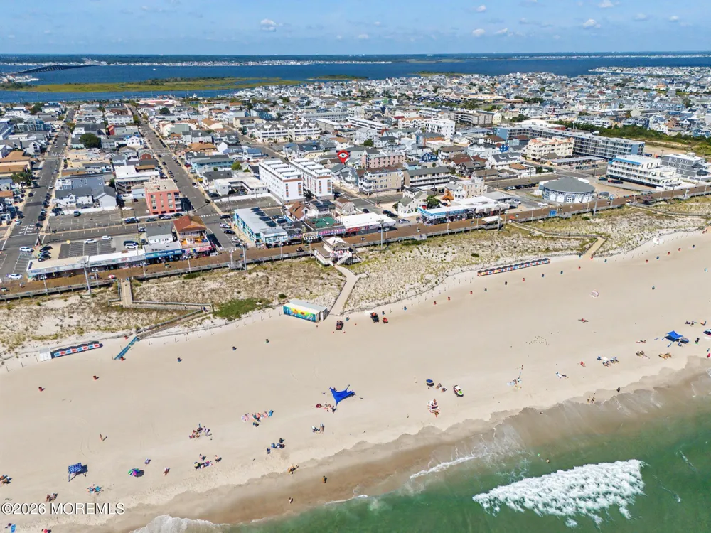 32 Kearney Avenue Seaside Heights, NJ 08751