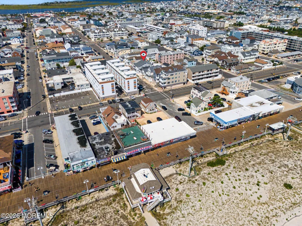32 Kearney Avenue Seaside Heights, NJ 08751