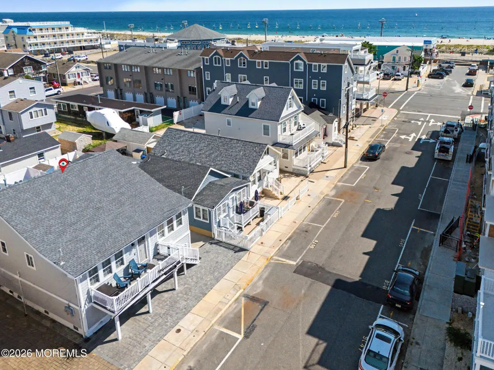 32 Kearney Avenue Seaside Heights, NJ 08751