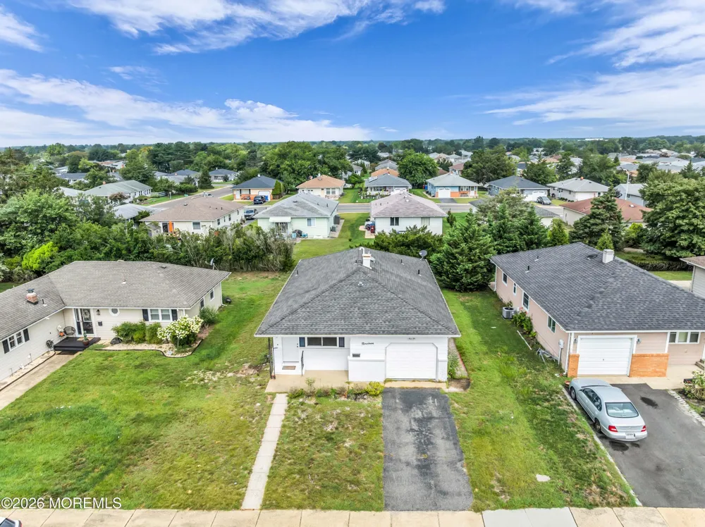 19 Saint David Drive Toms River, NJ 08757