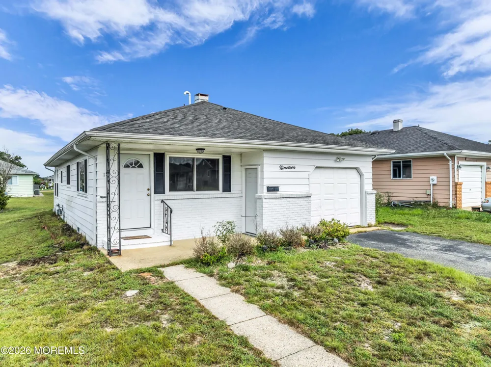 19 Saint David Drive Toms River, NJ 08757
