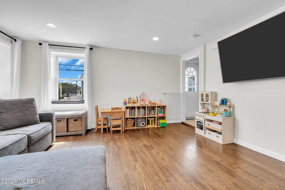 253 1st Street Keyport, NJ 07735