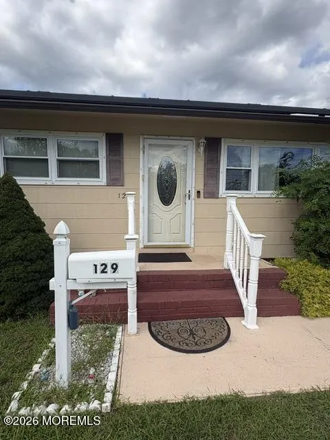 129 Dittmar Drive Toms River, NJ 08757