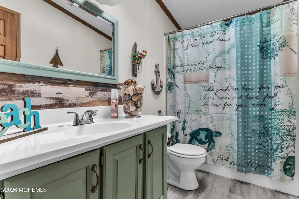 610 Walden Way Whiting, NJ 08759