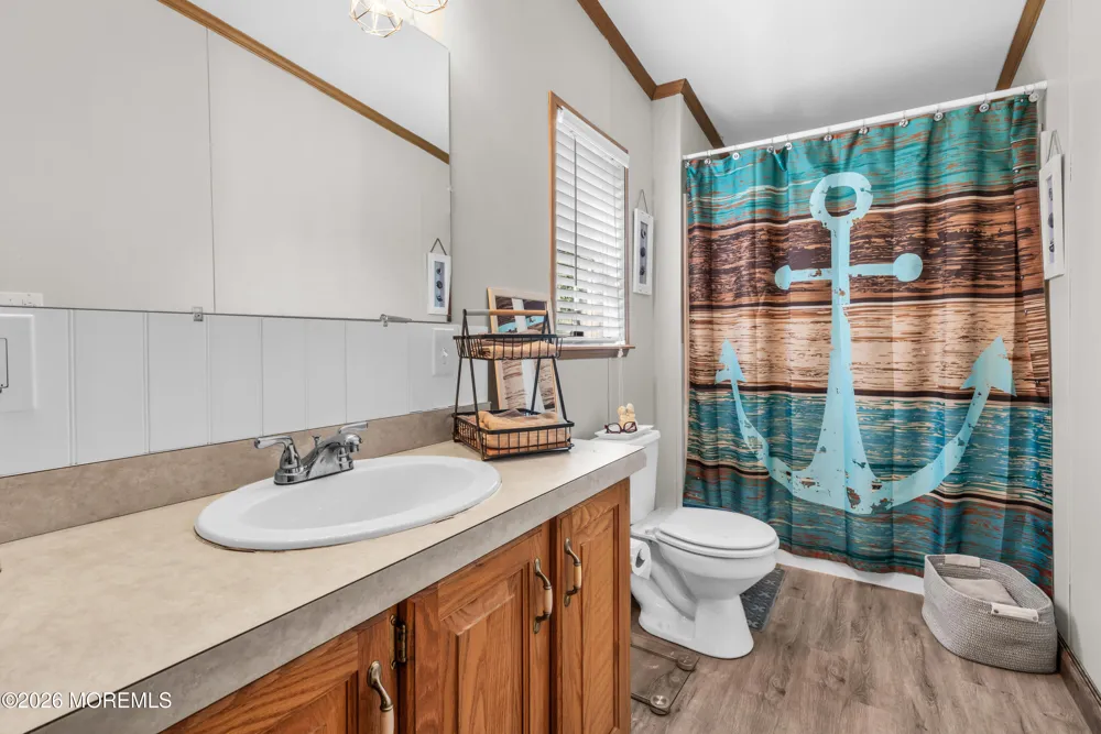 610 Walden Way Whiting, NJ 08759