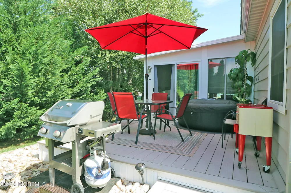 31 Buena Visa Drive Toms River, NJ 08757