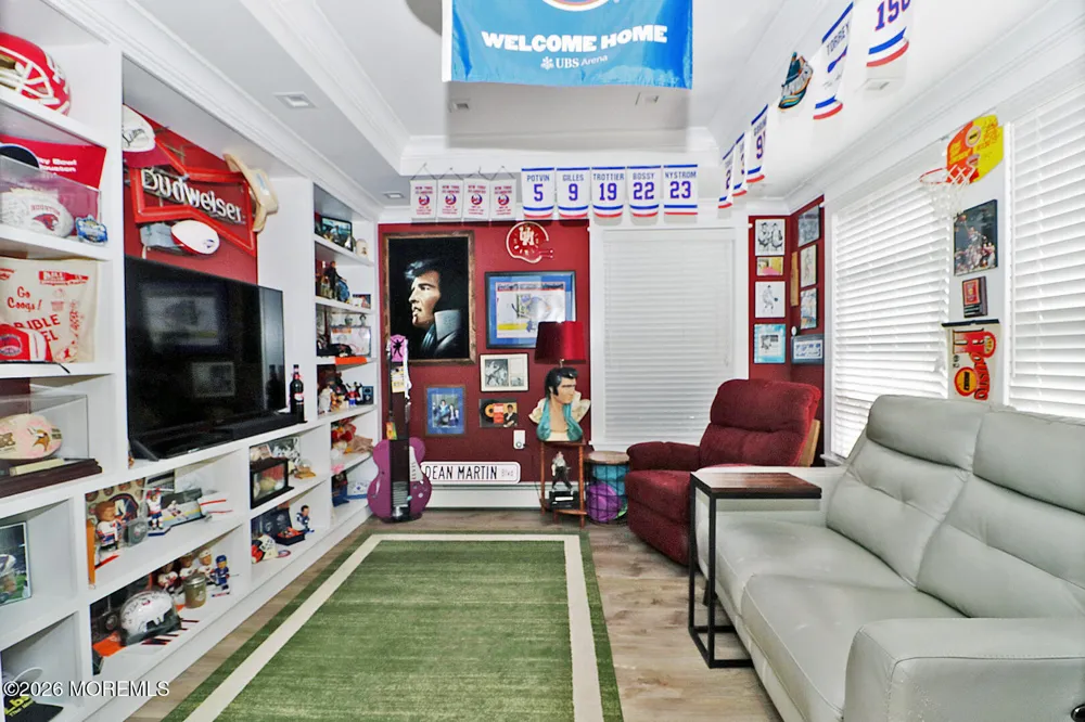 31 Buena Visa Drive Toms River, NJ 08757