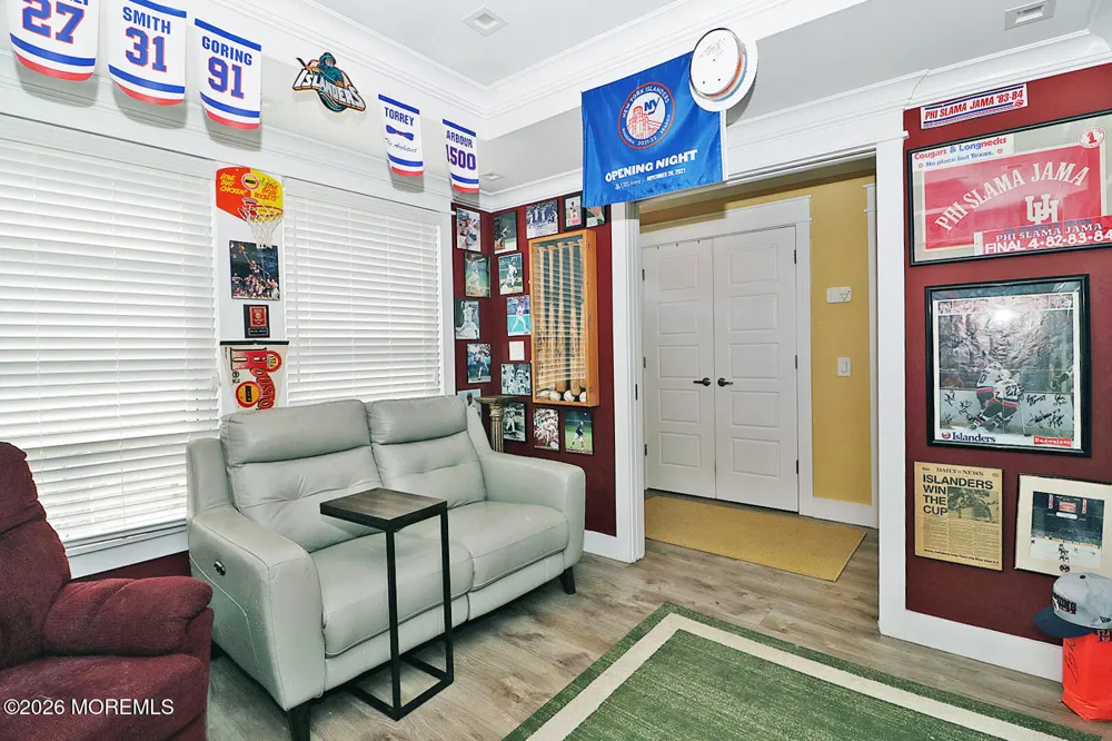 31 Buena Visa Drive Toms River, NJ 08757