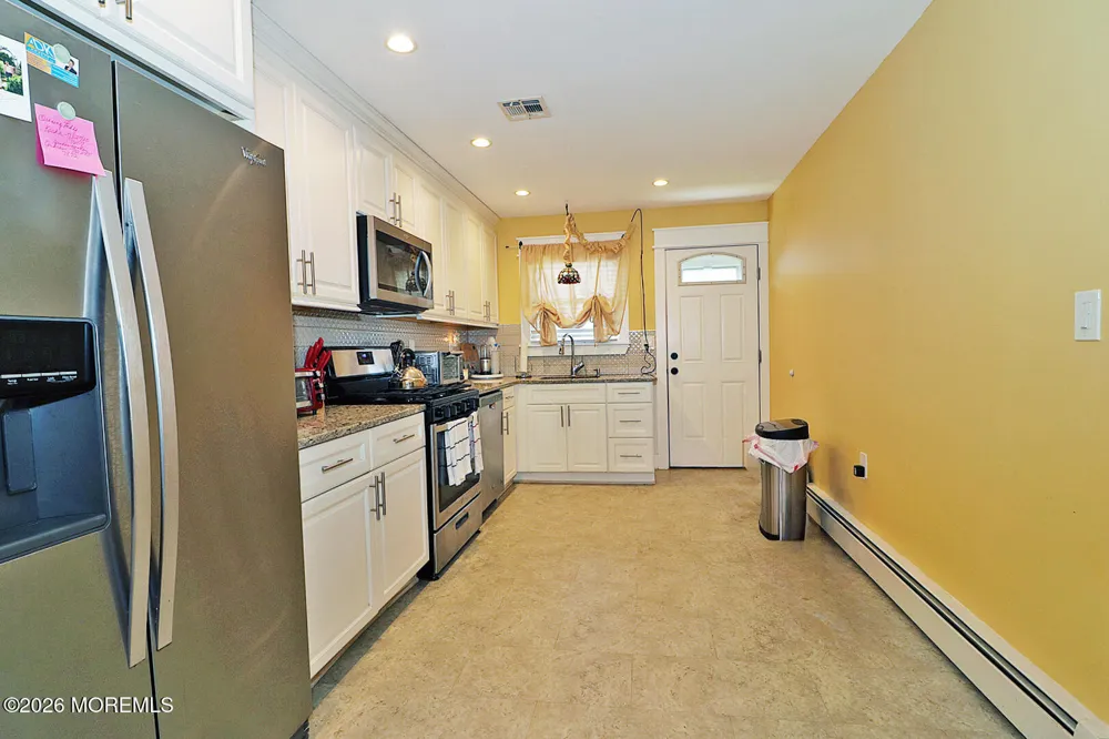 31 Buena Visa Drive Toms River, NJ 08757