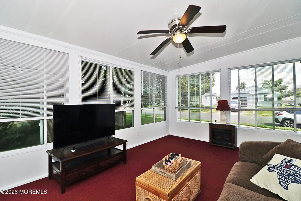 31 Buena Visa Drive Toms River, NJ 08757