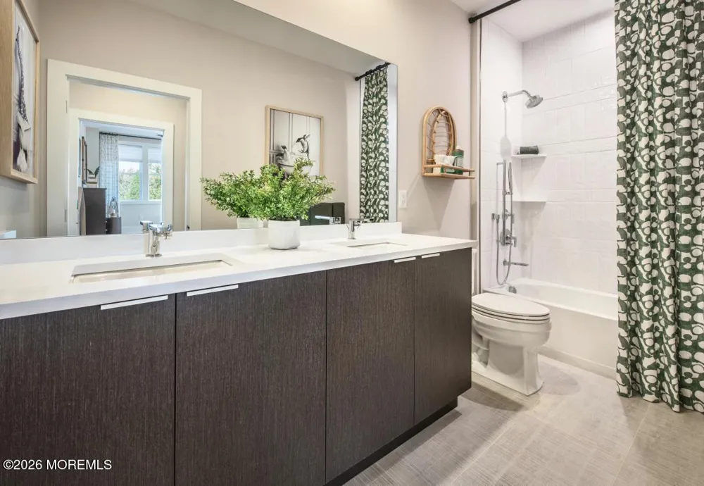 10 Fiore Court Middletown, NJ 07748