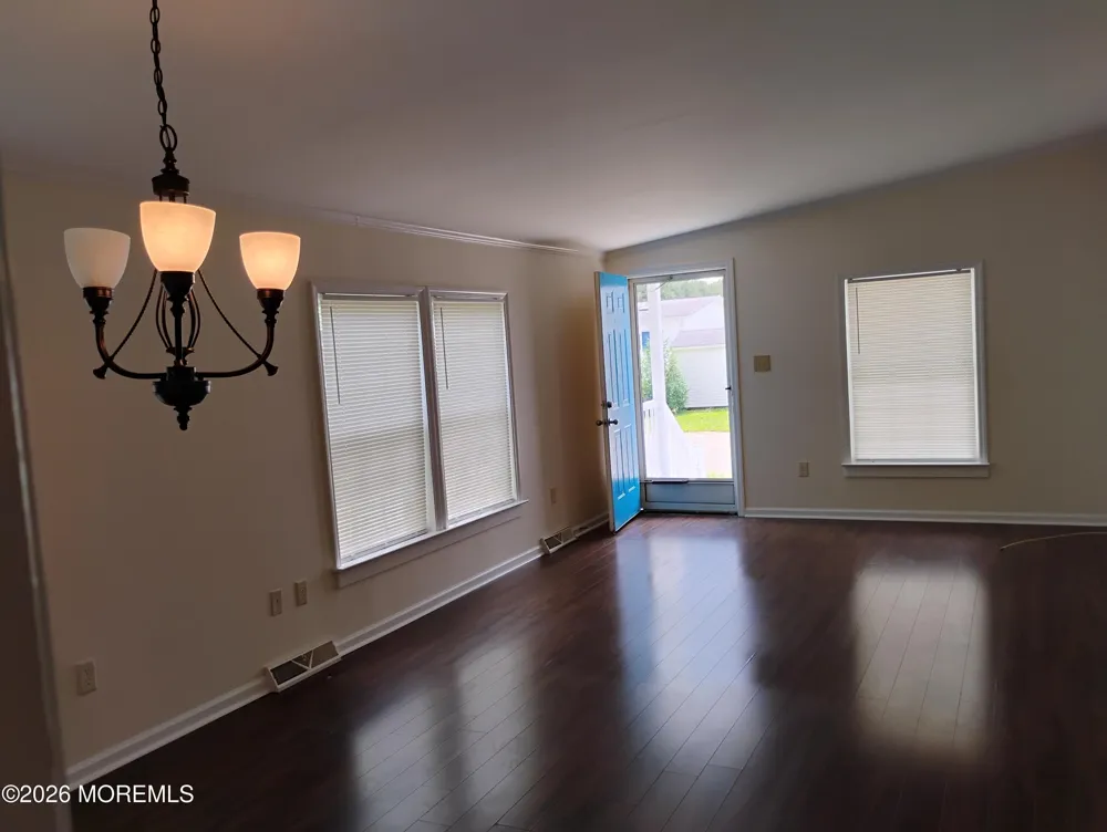 1428 Forest Way Whiting, NJ 08759