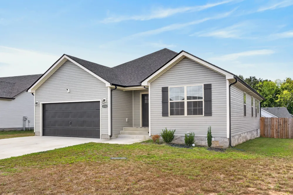 1538 Fredrick Dr Clarksville, TN 37042