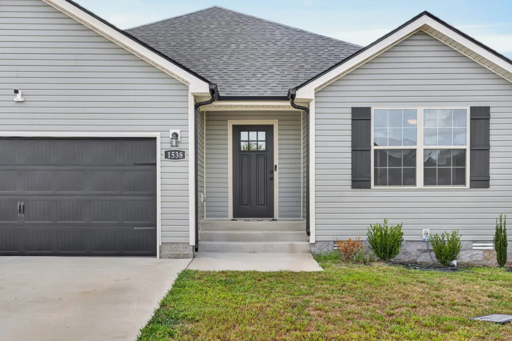 1538 Fredrick Dr Clarksville, TN 37042