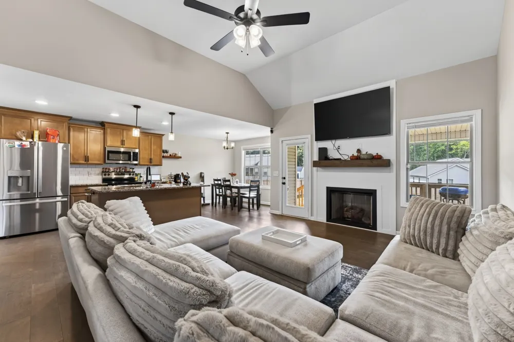 1538 Fredrick Dr Clarksville, TN 37042
