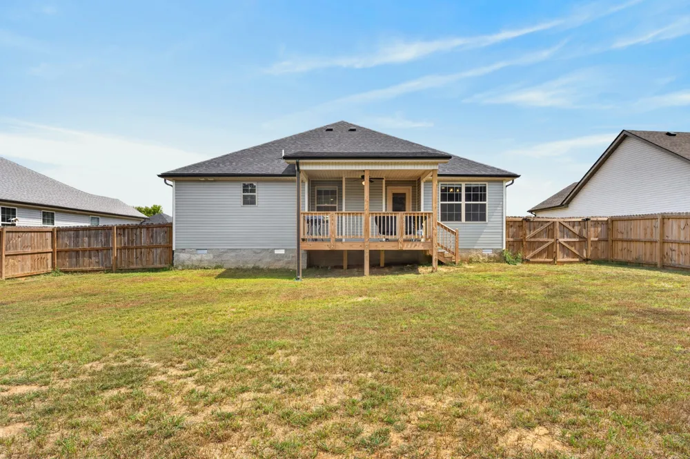 1538 Fredrick Dr Clarksville, TN 37042