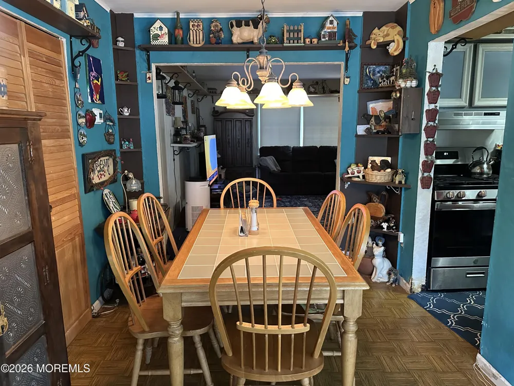 8 Western Drive Howell, NJ 07731