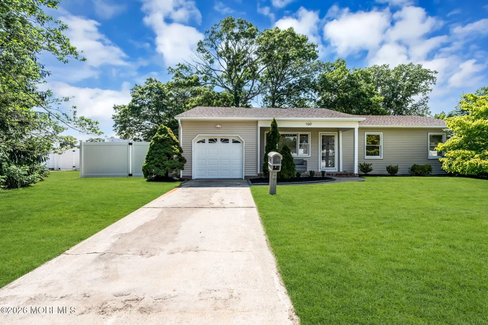 160 Berkeley Drive Brick, NJ 08724