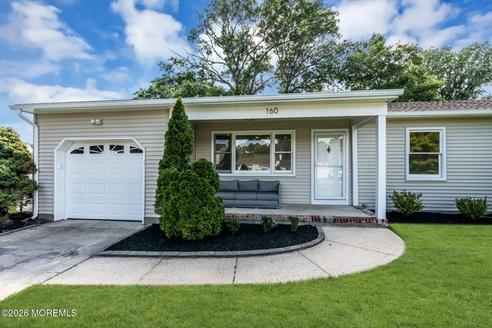 160 Berkeley Drive Brick, NJ 08724