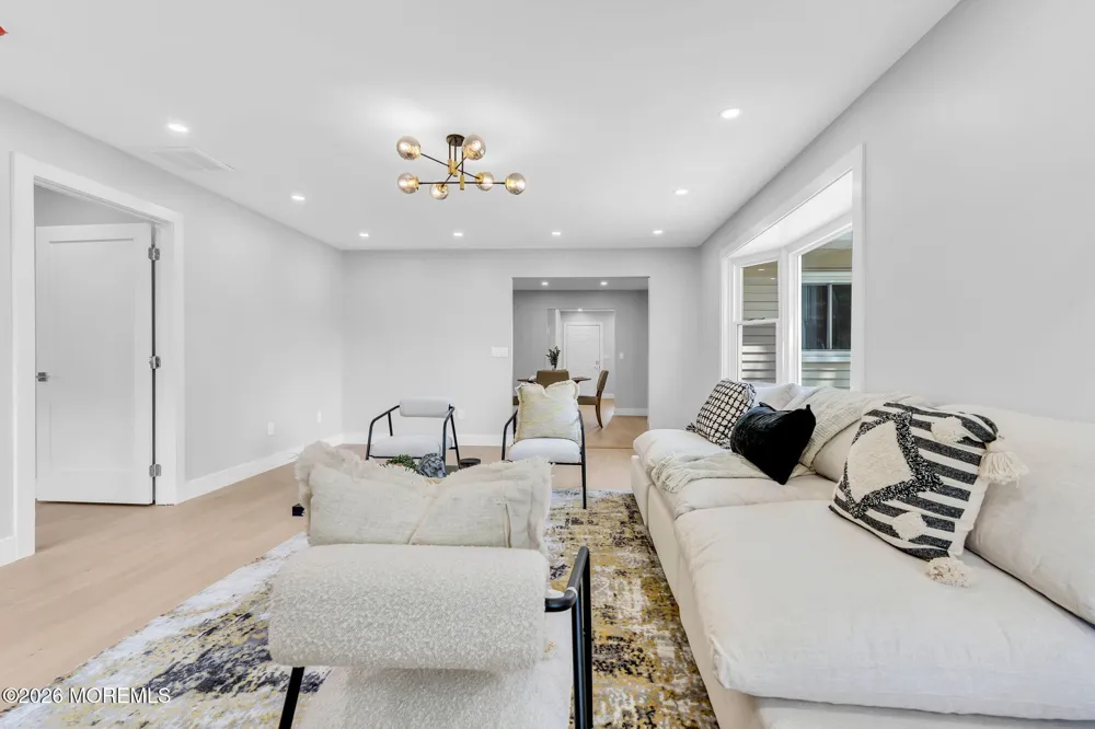 160 Berkeley Drive Brick, NJ 08724