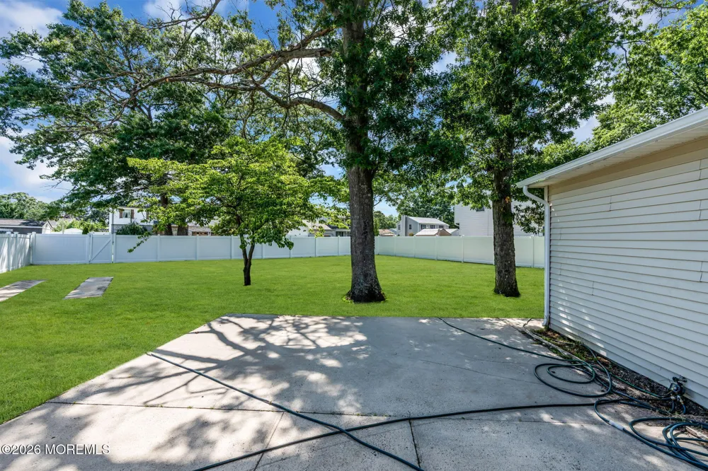 160 Berkeley Drive Brick, NJ 08724