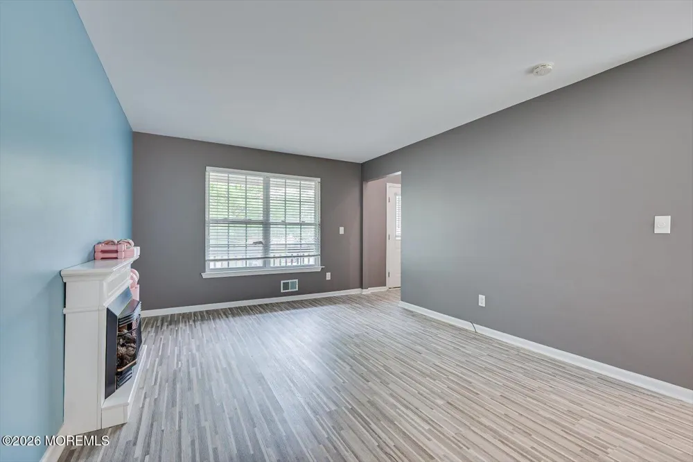 27 Lena Lane Bayville, NJ 08721
