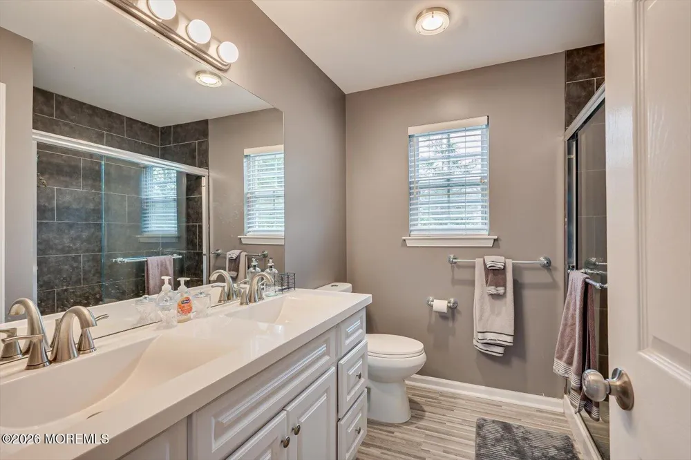 27 Lena Lane Bayville, NJ 08721