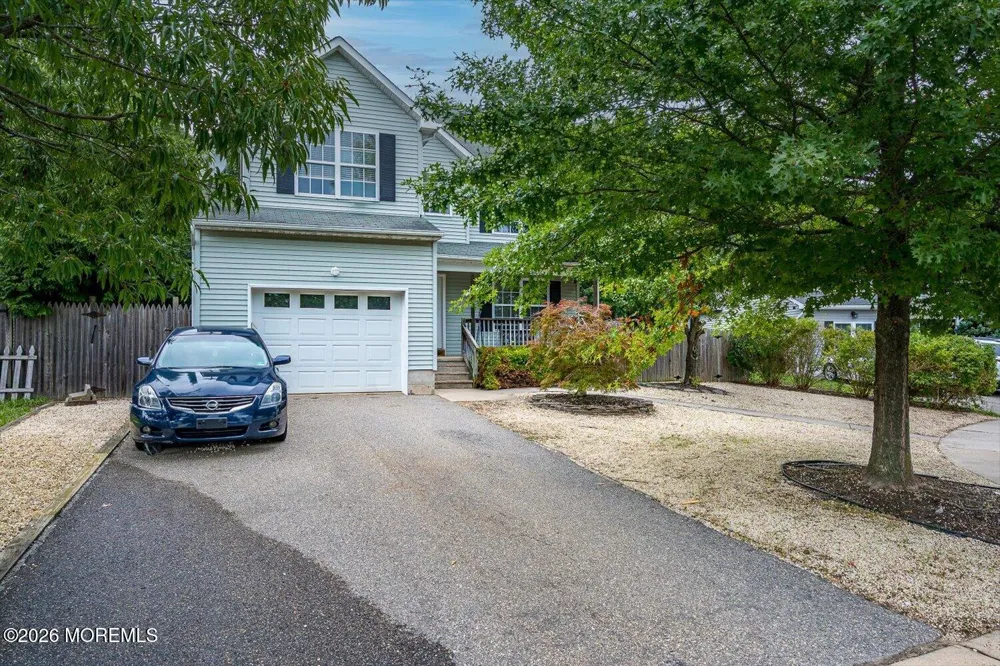 27 Lena Lane Bayville, NJ 08721