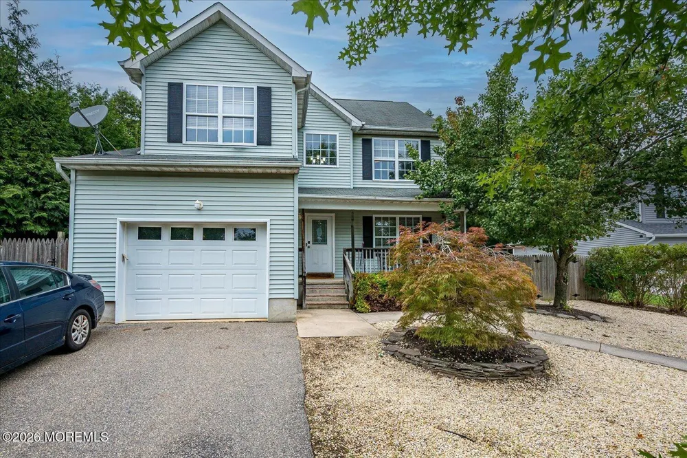 27 Lena Lane Bayville, NJ 08721