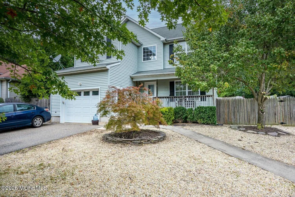 27 Lena Lane Bayville, NJ 08721
