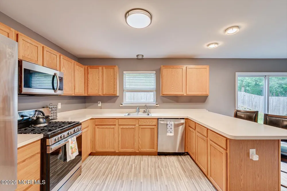 27 Lena Lane Bayville, NJ 08721