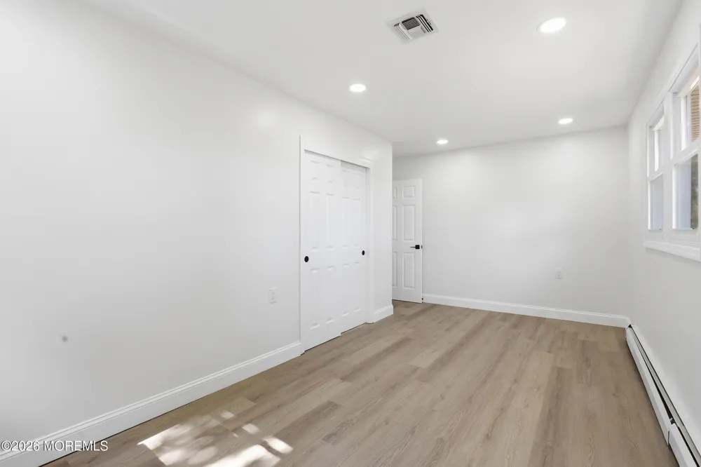 34 Barbuda Street Toms River, NJ 08757