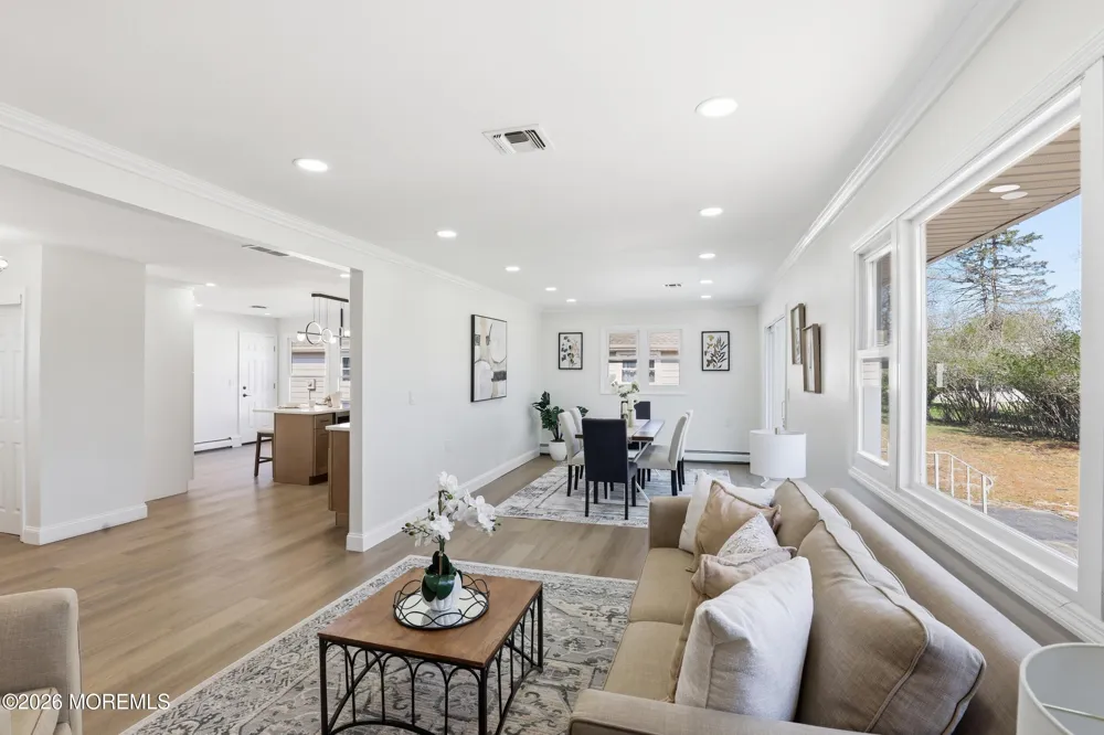 34 Barbuda Street Toms River, NJ 08757