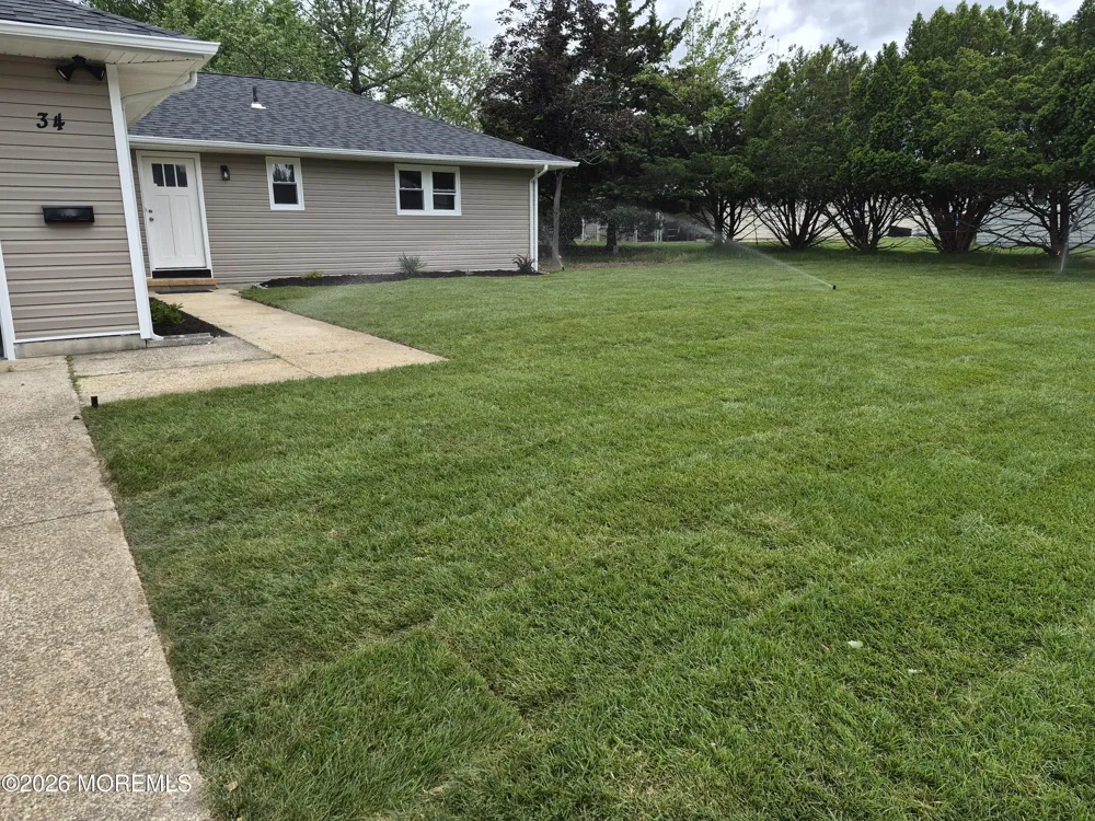 34 Barbuda Street Toms River, NJ 08757