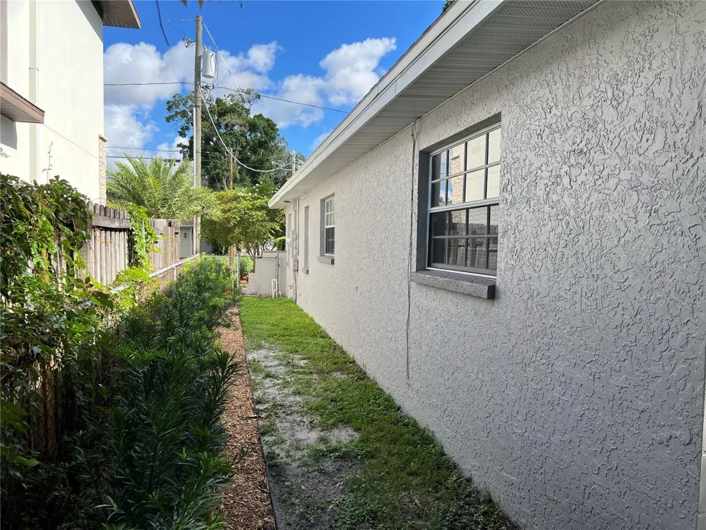 3804 W EMPEDRADO STREET Tampa, FL 33629