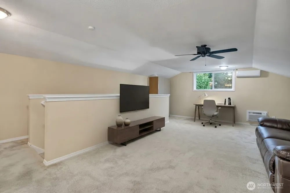 3210 Scenic Drive SE Auburn, WA 98092