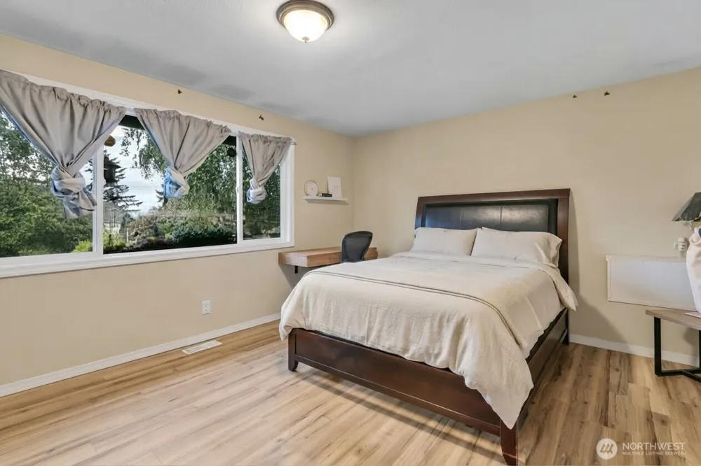 3210 Scenic Drive SE Auburn, WA 98092